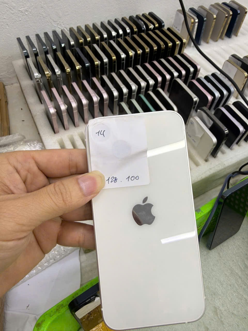 14-128 bản khay sim đẹp keg pin100 bao full 8.450k 